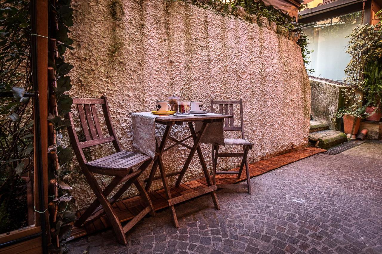 Cosy In The Greenest Corner Of Trastevere Apartment