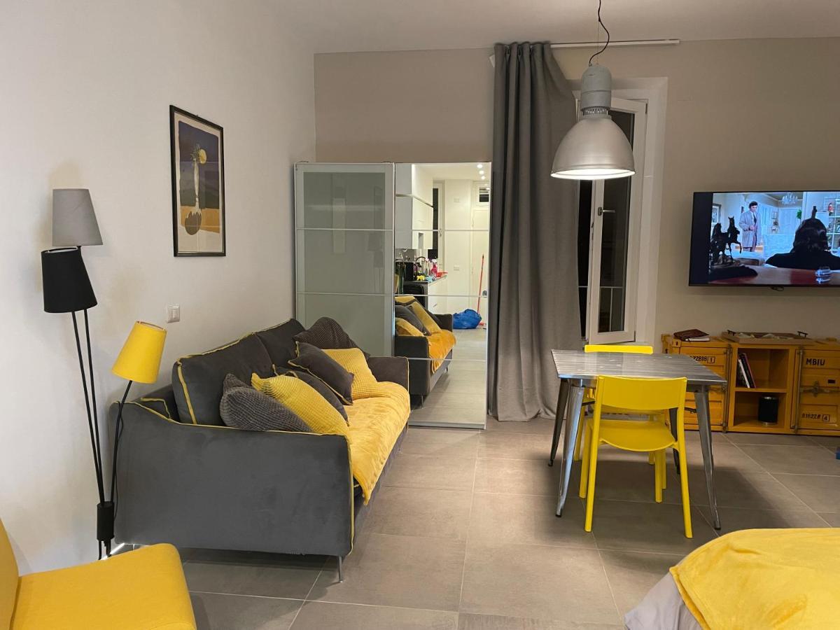 Cosy In The Greenest Corner Of Trastevere Rome