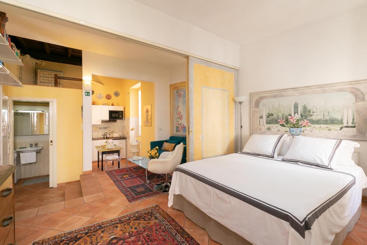 Monti Romantic Sunshine Maisonette Apartment Rome