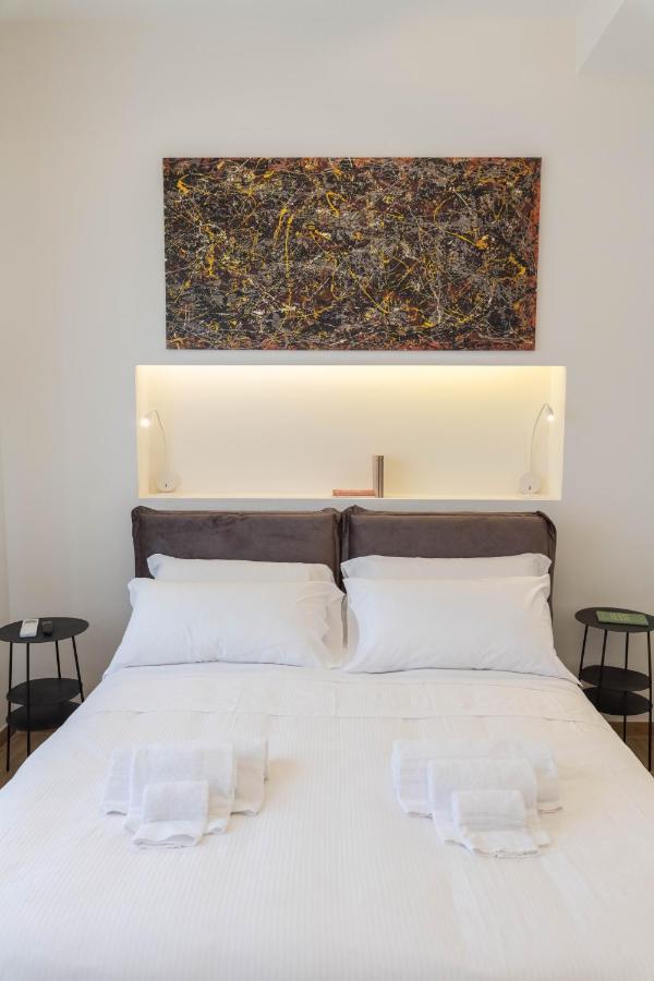 Colosseo Brightful With Rooftop Apartment