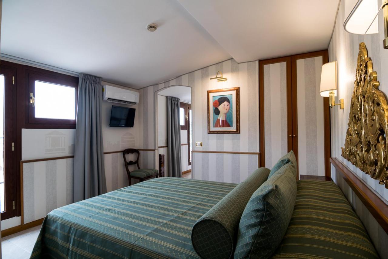 Pacific Hotel 3*