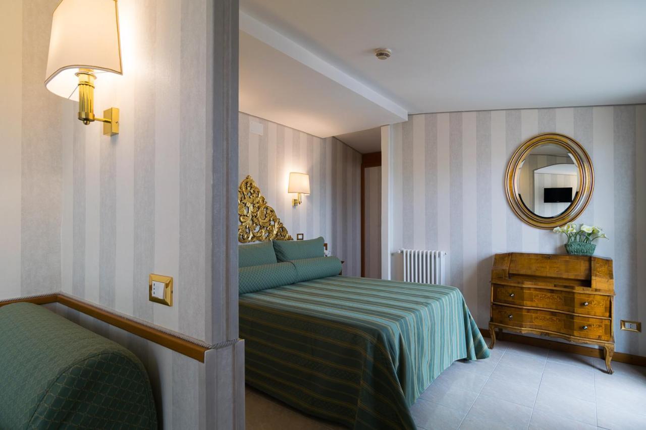 Pacific Hotel 3*