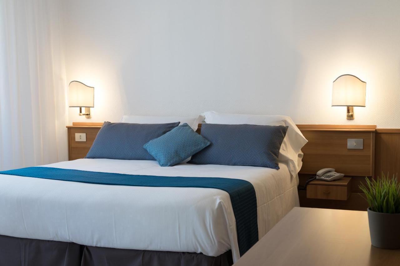 Hotel Pacific