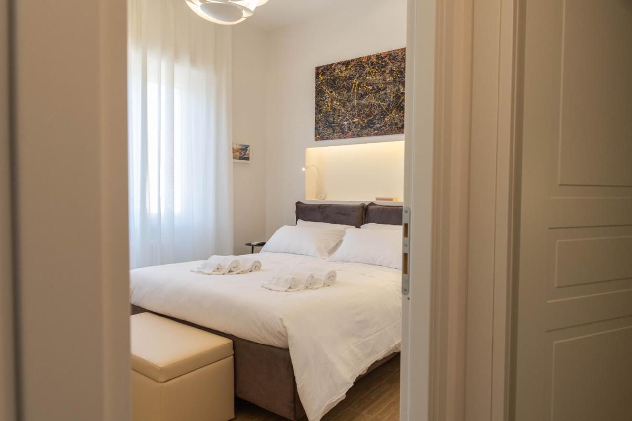 Colosseo Brightful With Rooftop Apartment