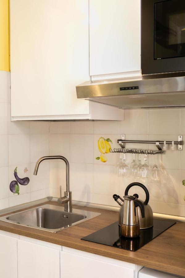 Apartment Monti Romantic Sunshine Maisonette Rome