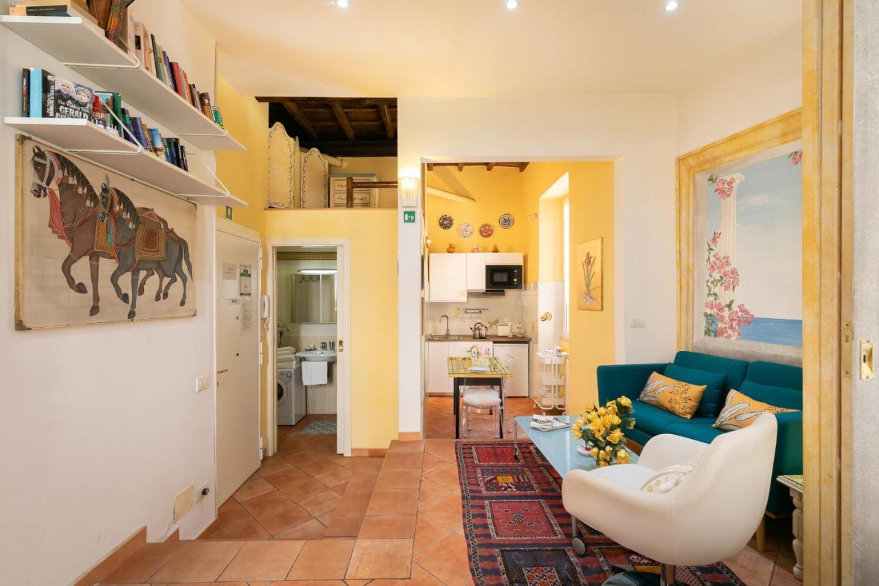 Apartment Monti Romantic Sunshine Maisonette Rome