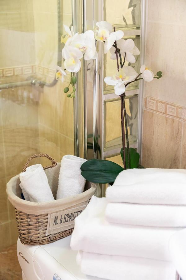 Monti Romantic Sunshine Maisonette * Rome