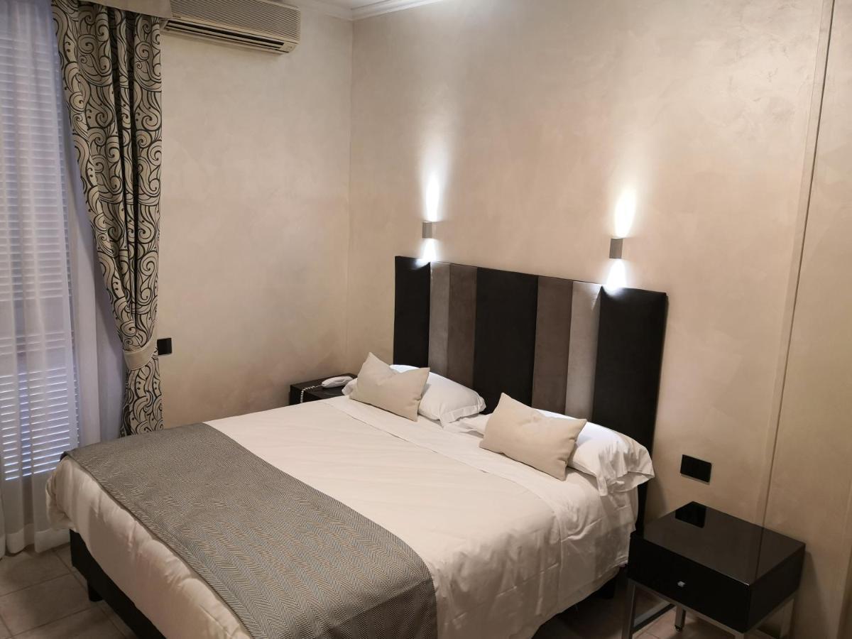 Rimini 3* Roma