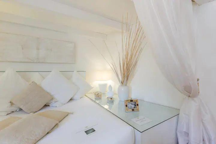 Pantheon Terrace Over Navona Square Apartment