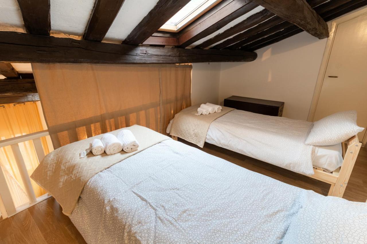 Trastevere Four Seasons Trilussa 2 Rome