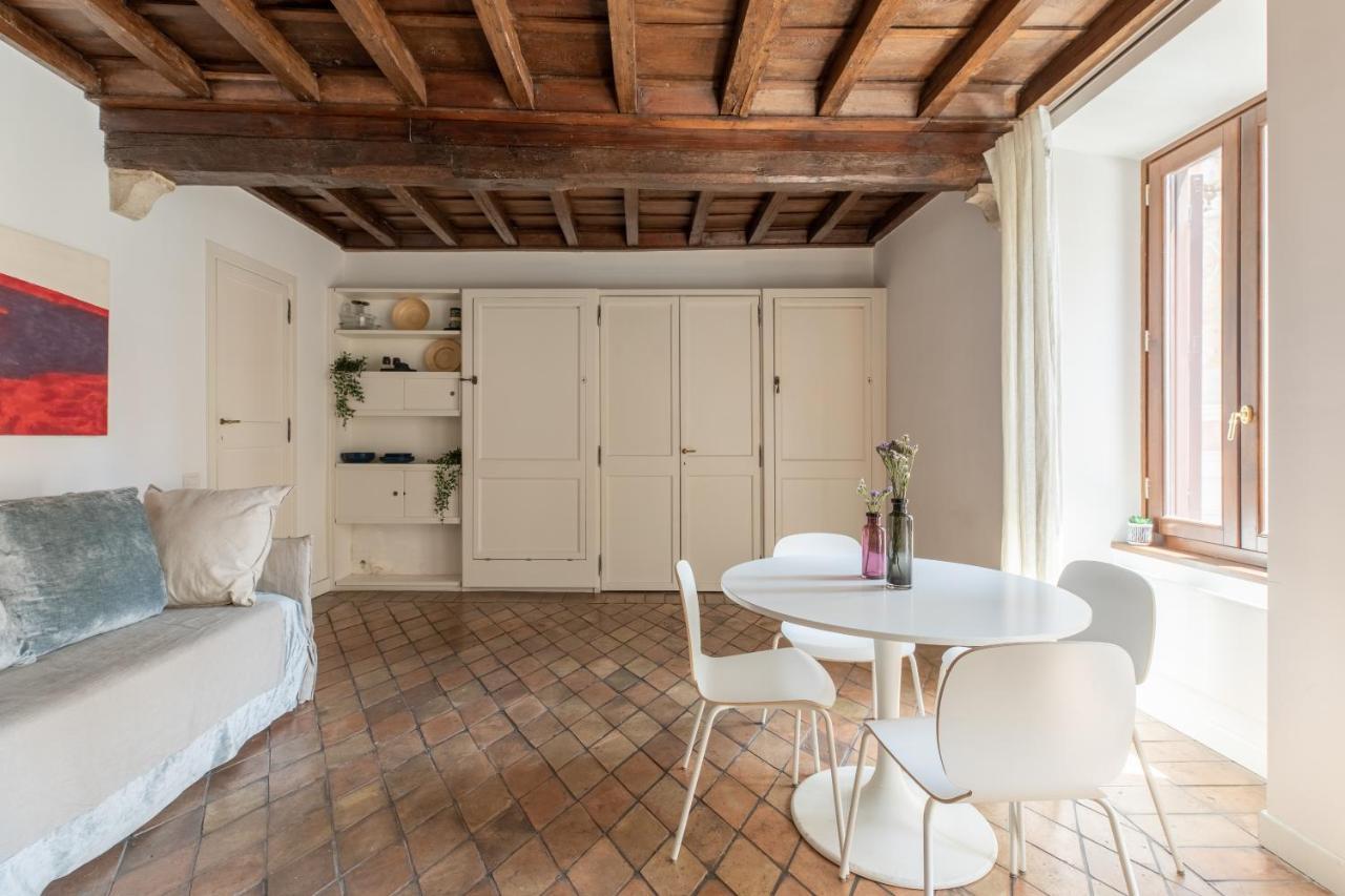Iflat Navona Bright * Roma