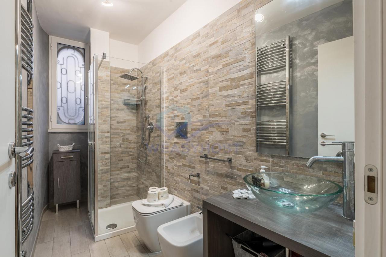 New! Completely Renovated In Vatican! *