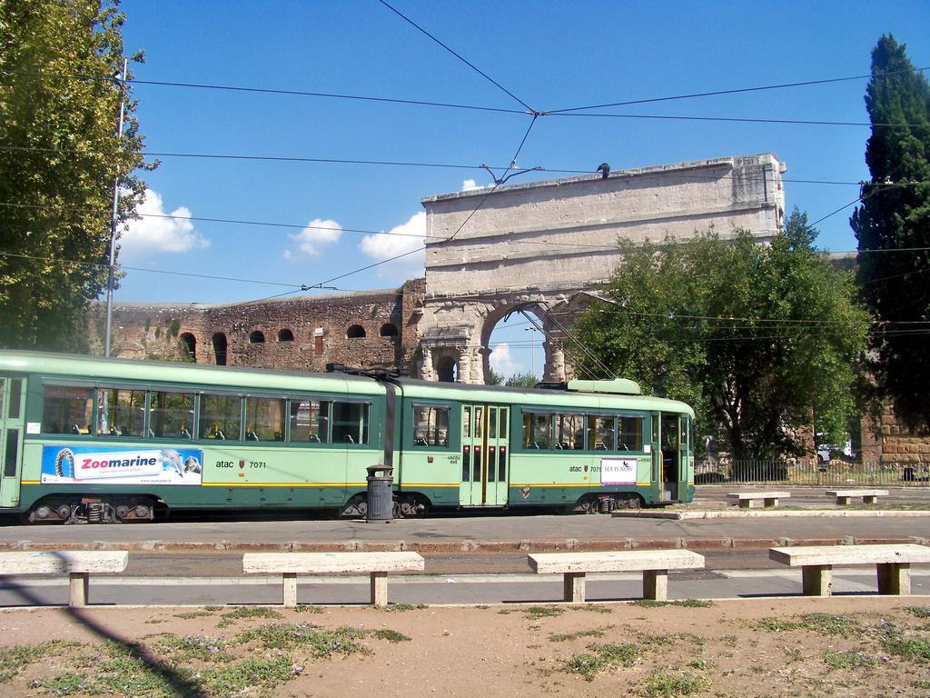 Bed & Breakfast Domus Sessoriana Rome