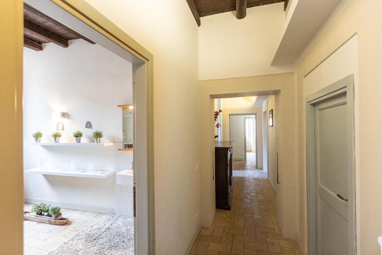 Apartment Historical - Arco Dei Banchi Rome
