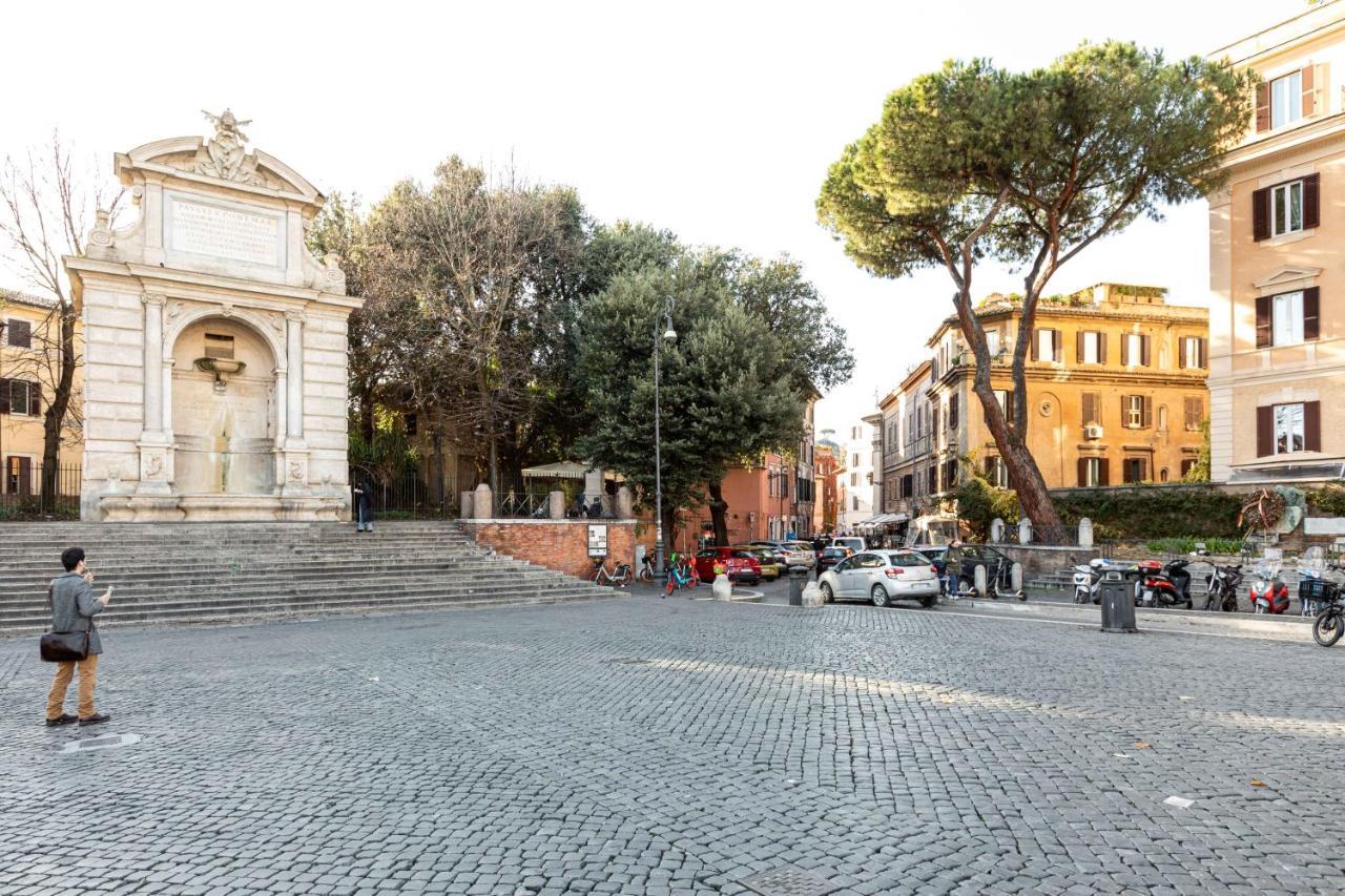 Gasthuis Trastevere - Collection
