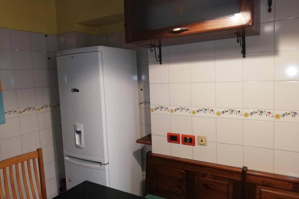 Ecce Apartment *