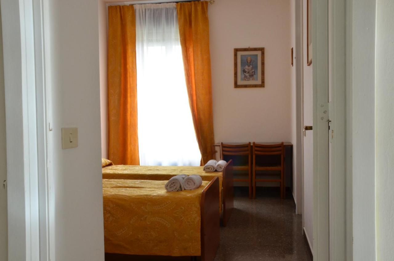 Casa Per Ferie Jpii Dom Polski * Rome
