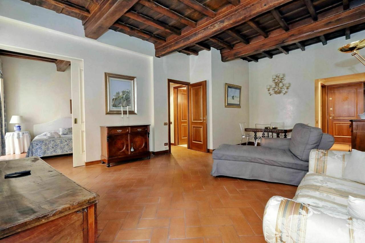Crociferi * Rome