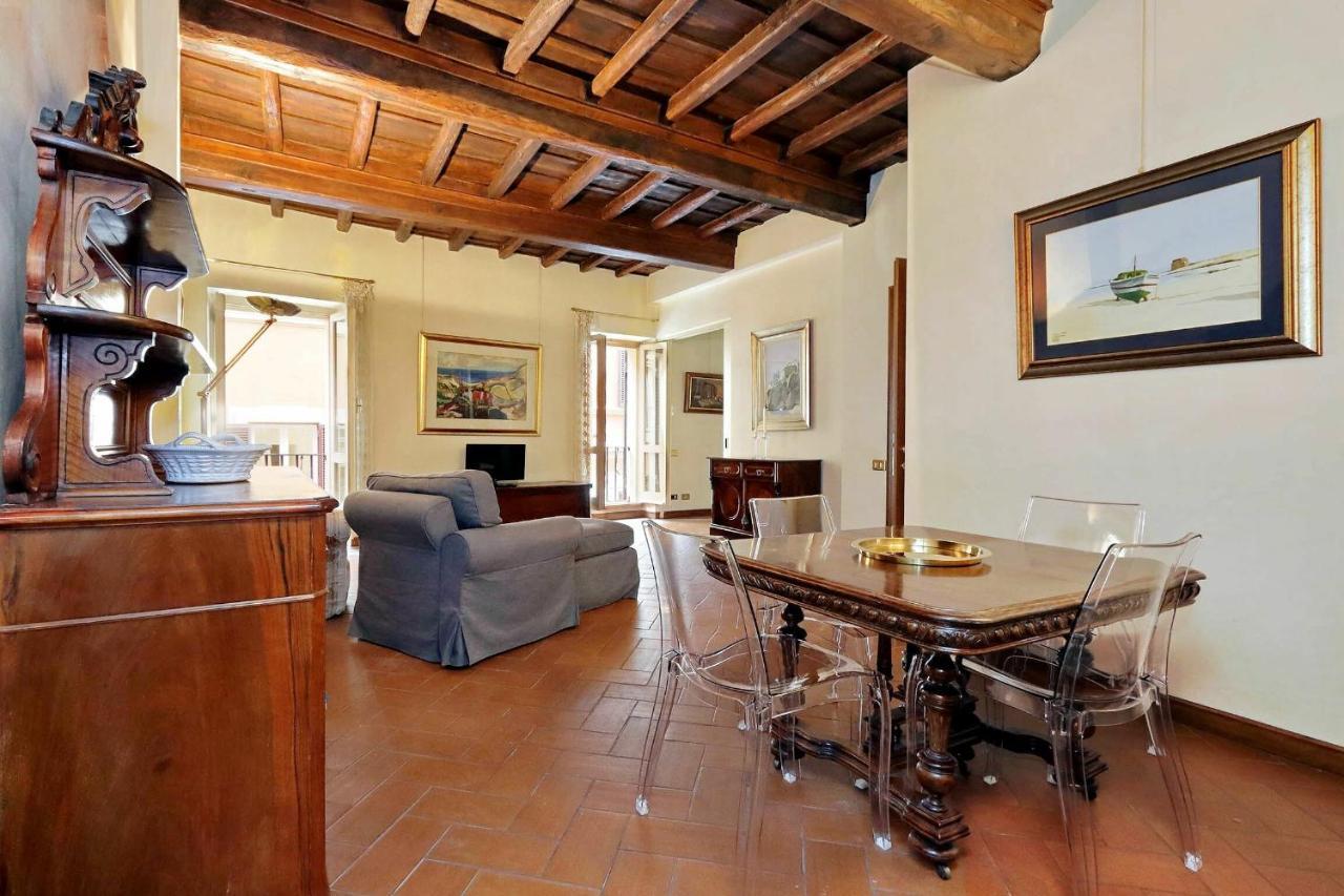 Crociferi Apartment *