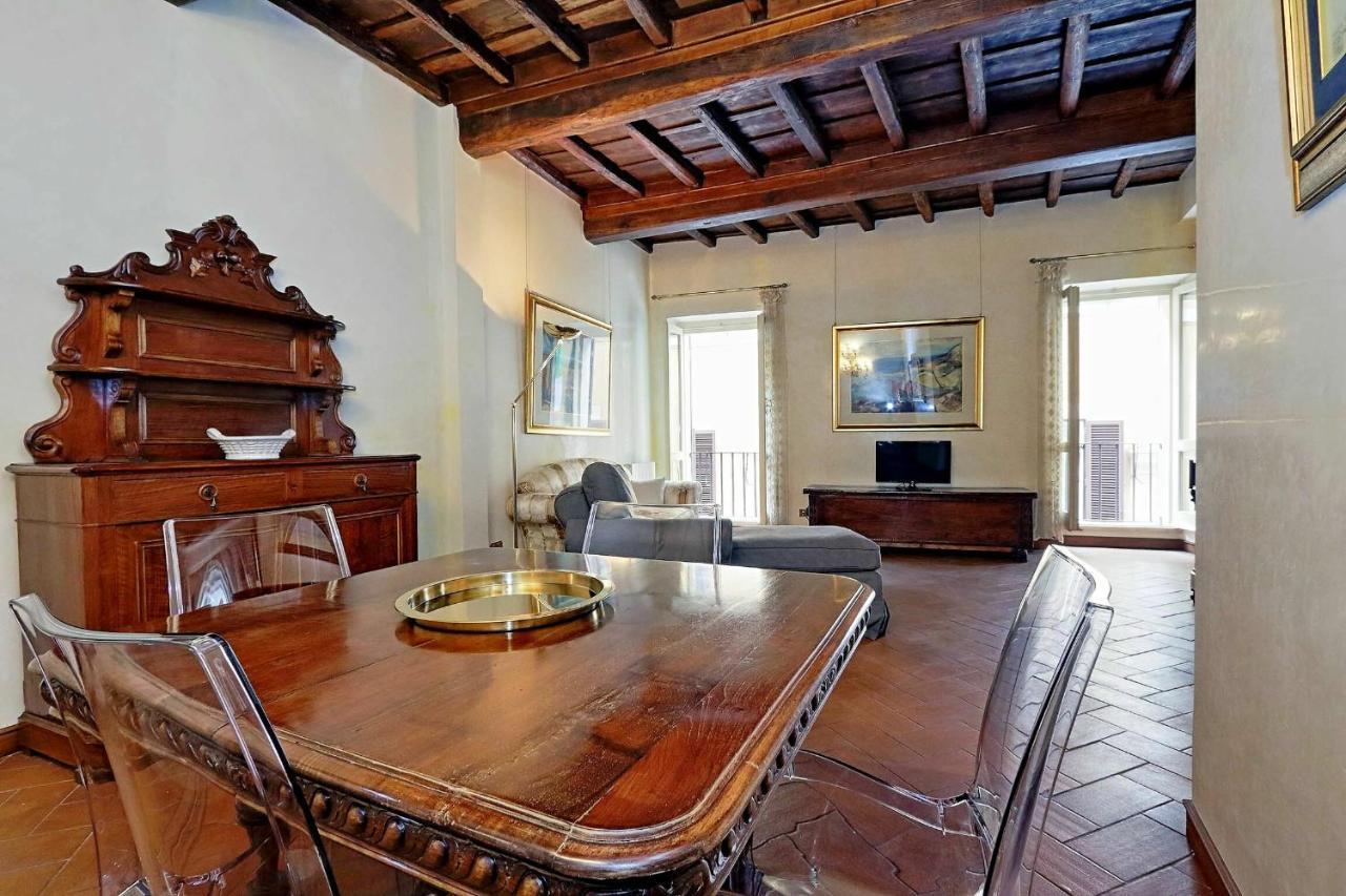 Crociferi Apartment