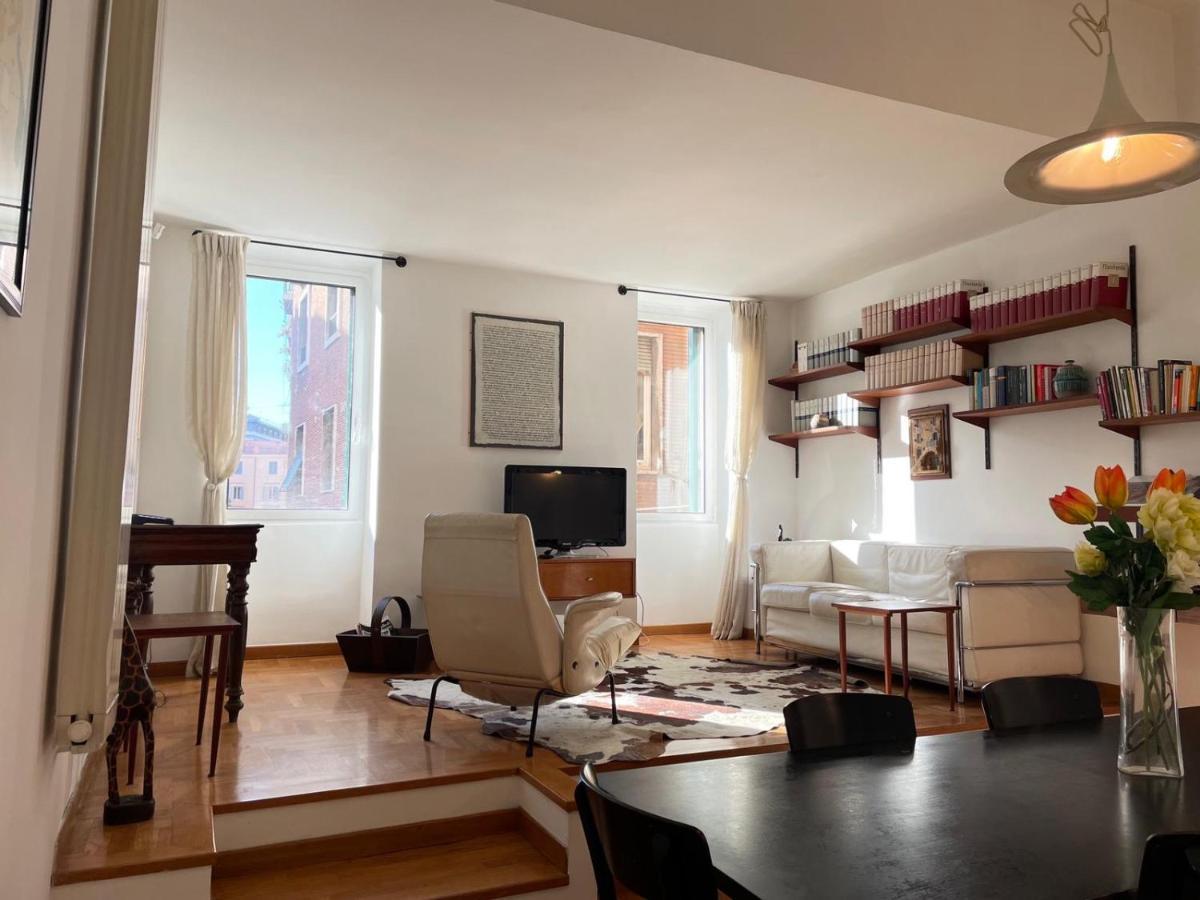 Sunny Side Trastevere Apartment