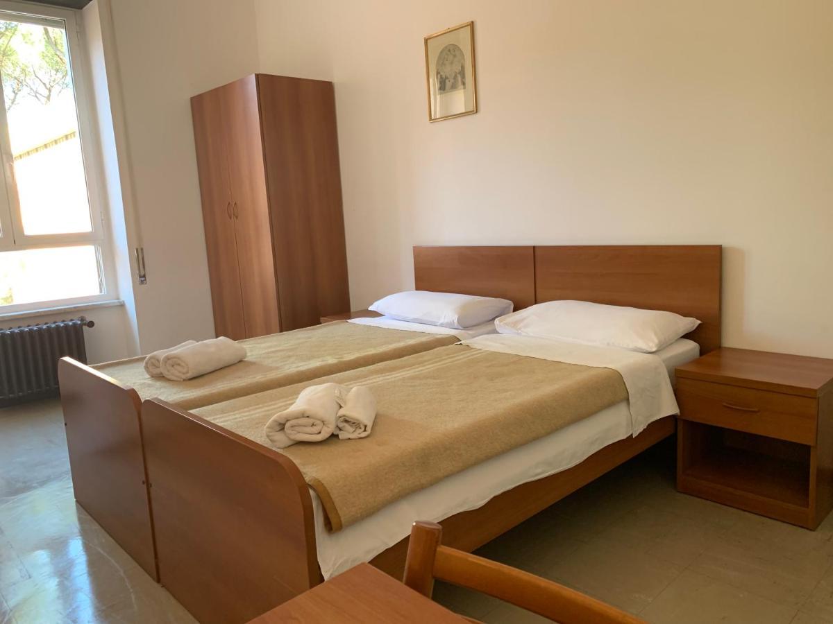 Casa Per Ferie Jpii Dom Polski * Rome