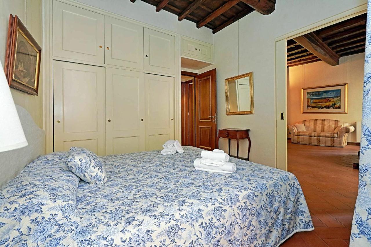 Crociferi Apartment *