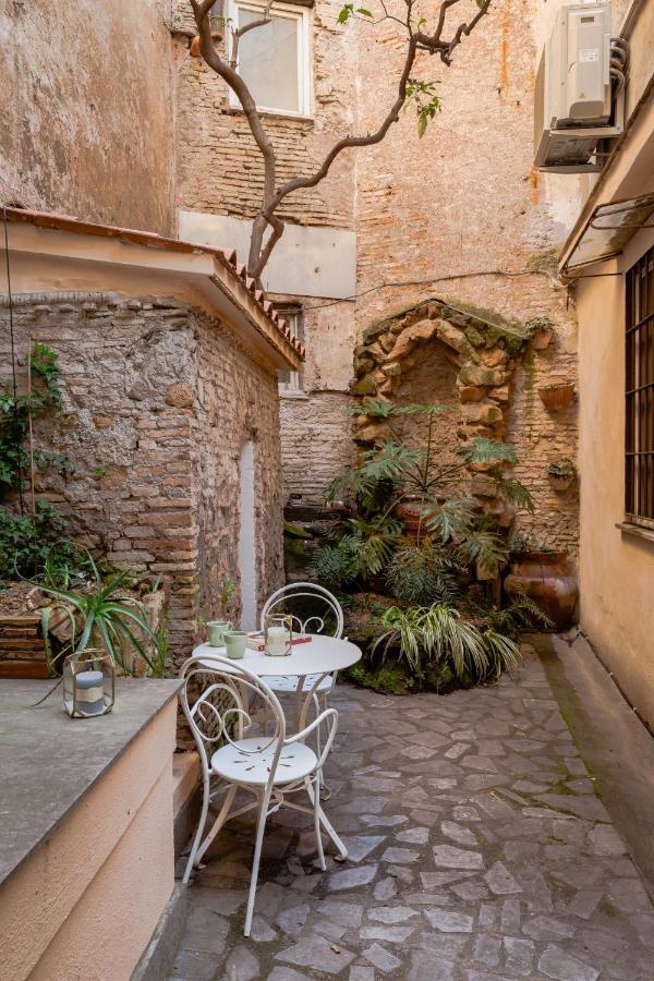 The Secret Loft Garden * Rome