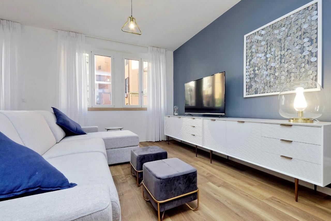 La Flavia Design By Halldis Rome
