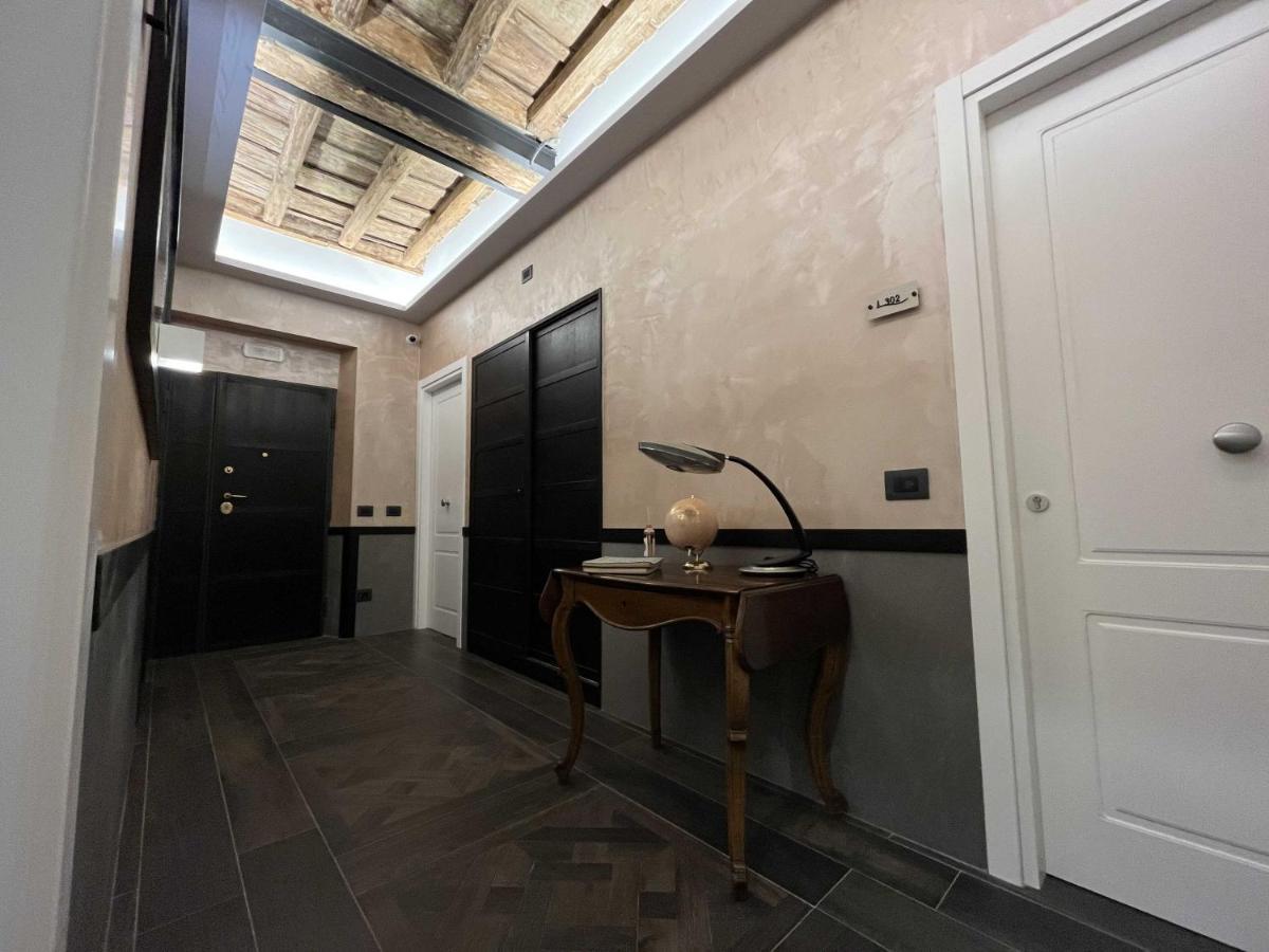Flaneur Corso Rome