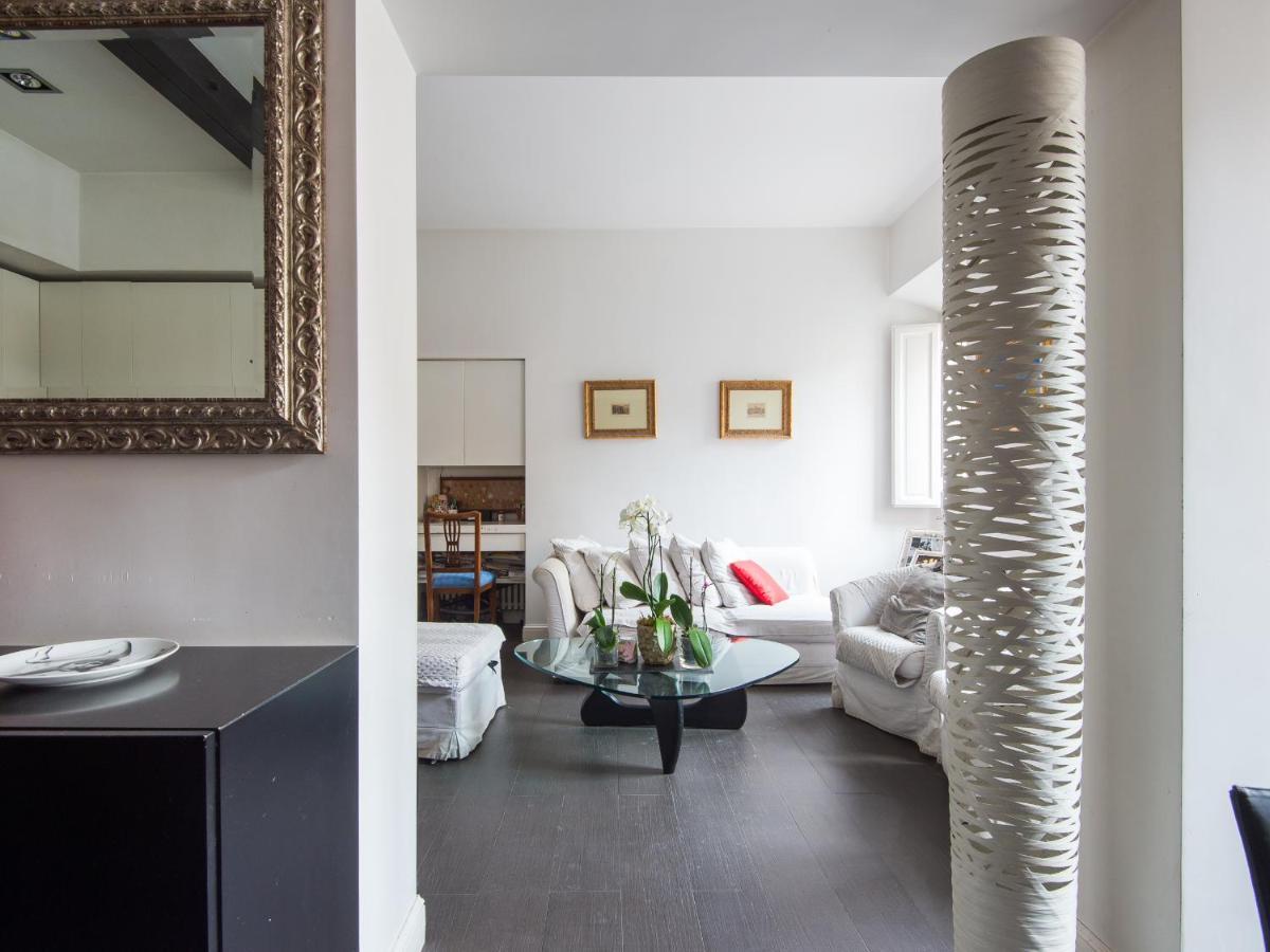 Coronari Enchanting Two Bedroom Appartement Rome