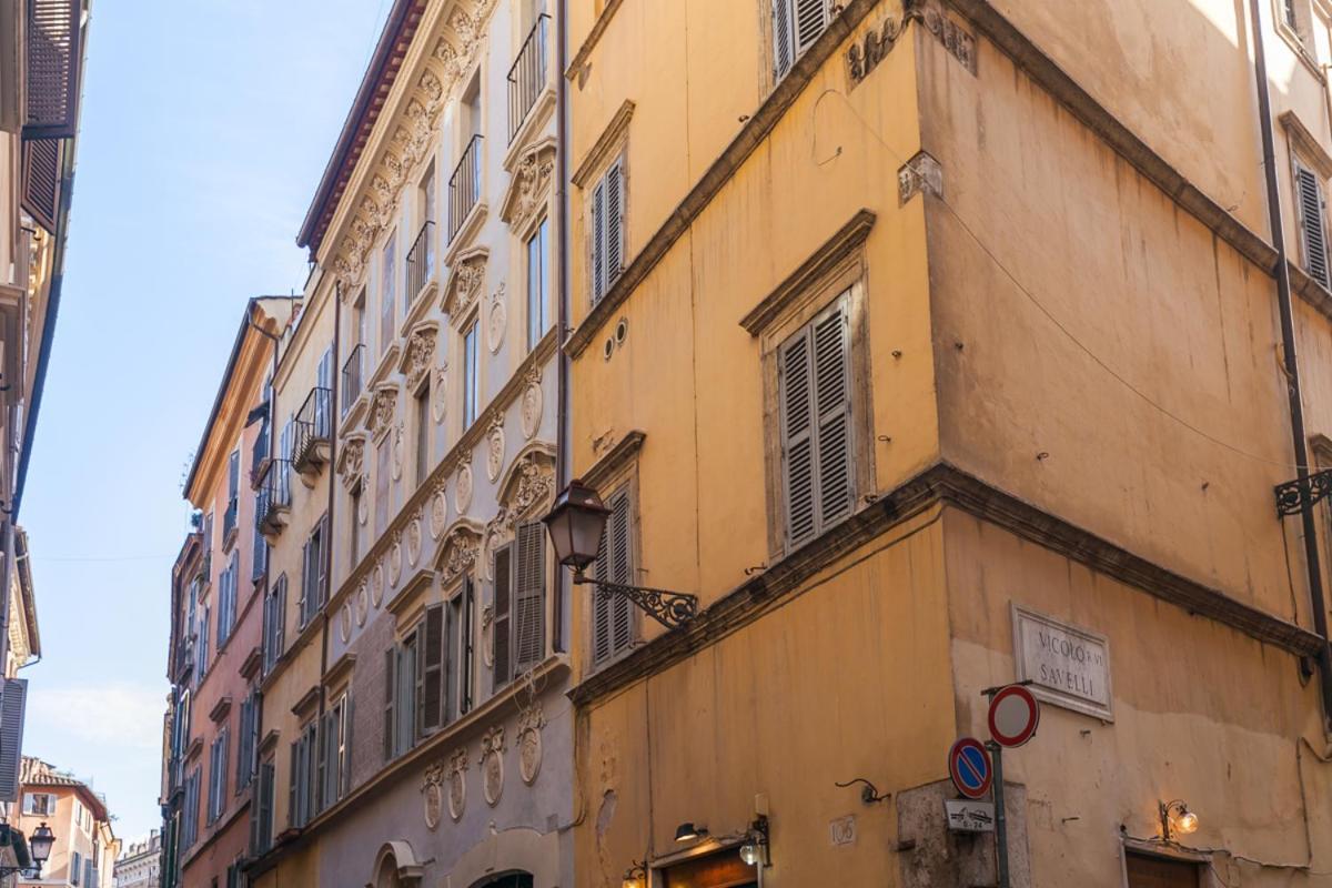 Apartment Domus Lupae -live In The Heart Of