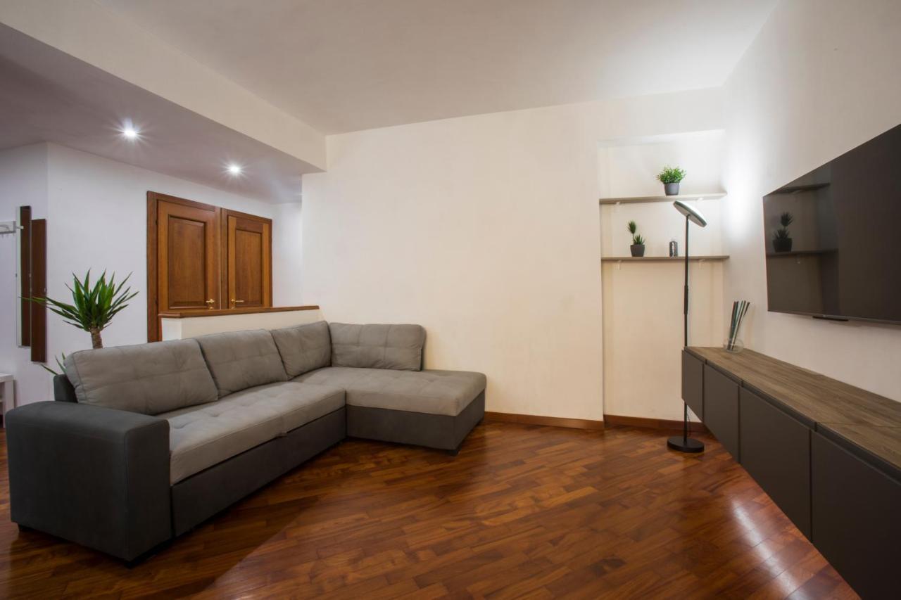 Apartment Moderno Metro B San Paolo