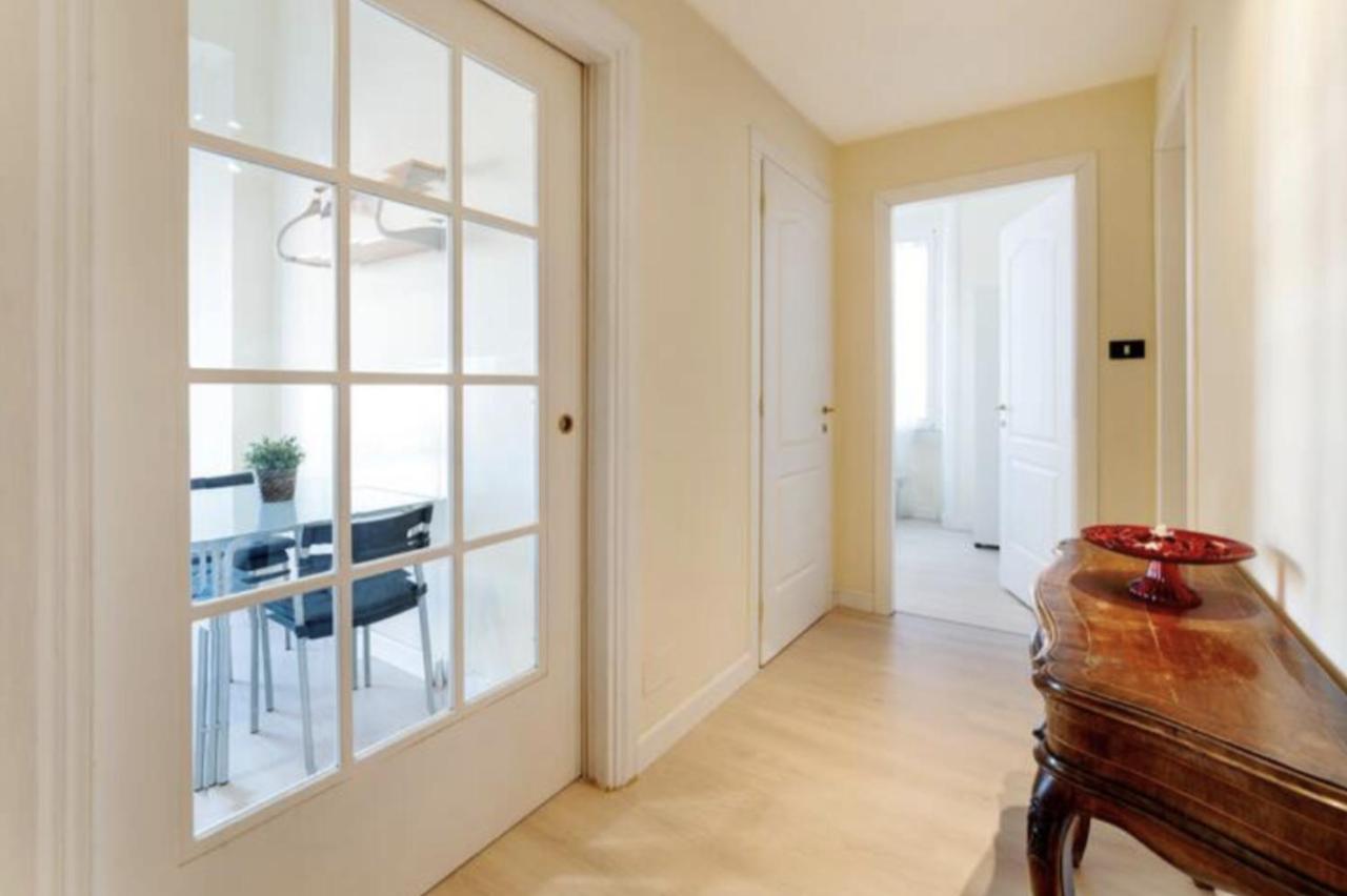 Sunny Flat In Elegant Building Close To Colosseum