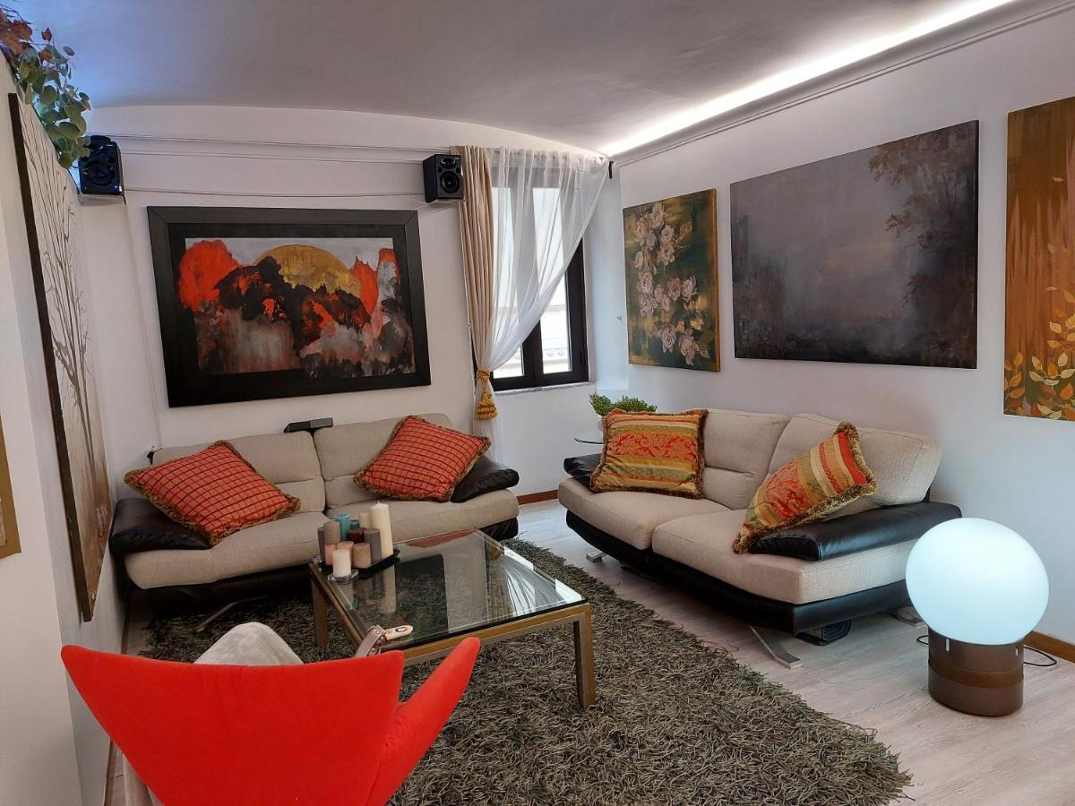 Spanish Steps Bedroom Rome