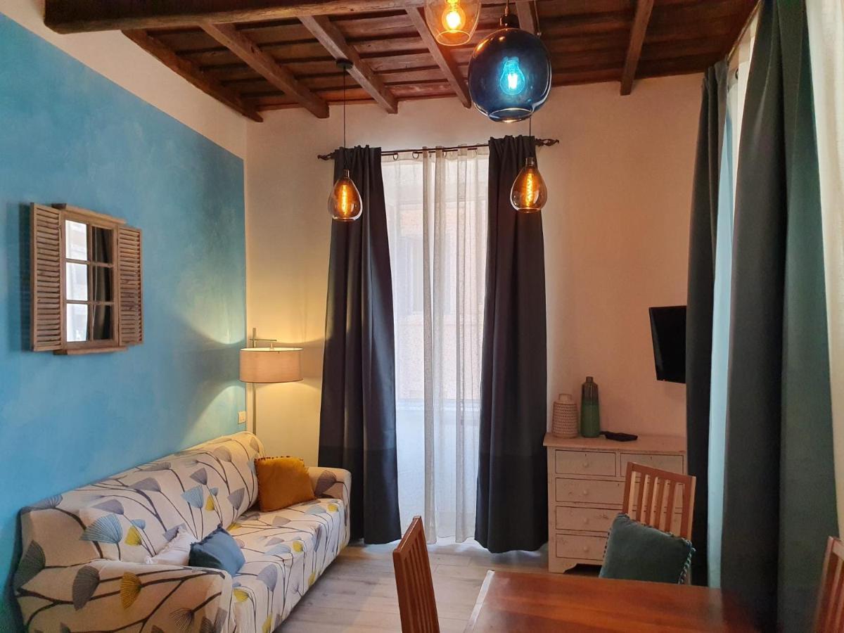 Alice's Corner At Borgo Appartement *