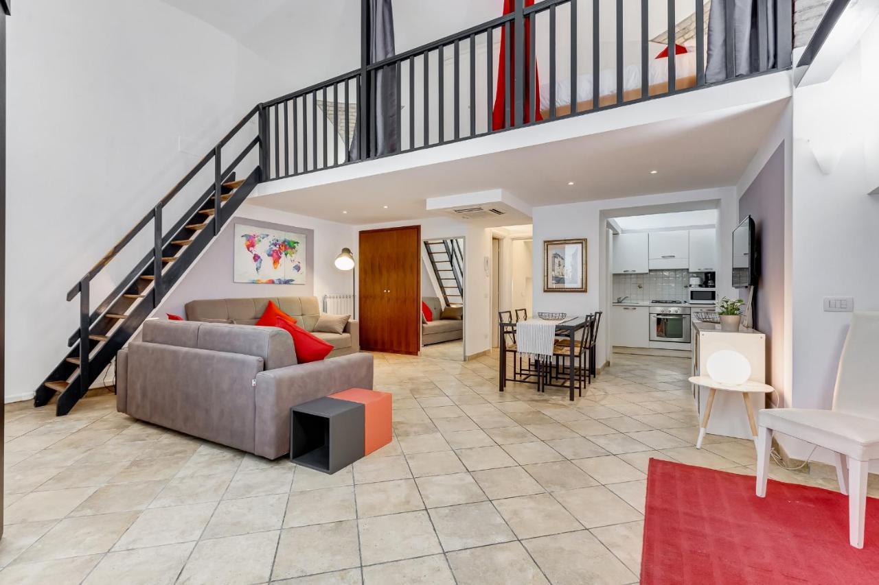 Spacious Loft In The Heart Of *