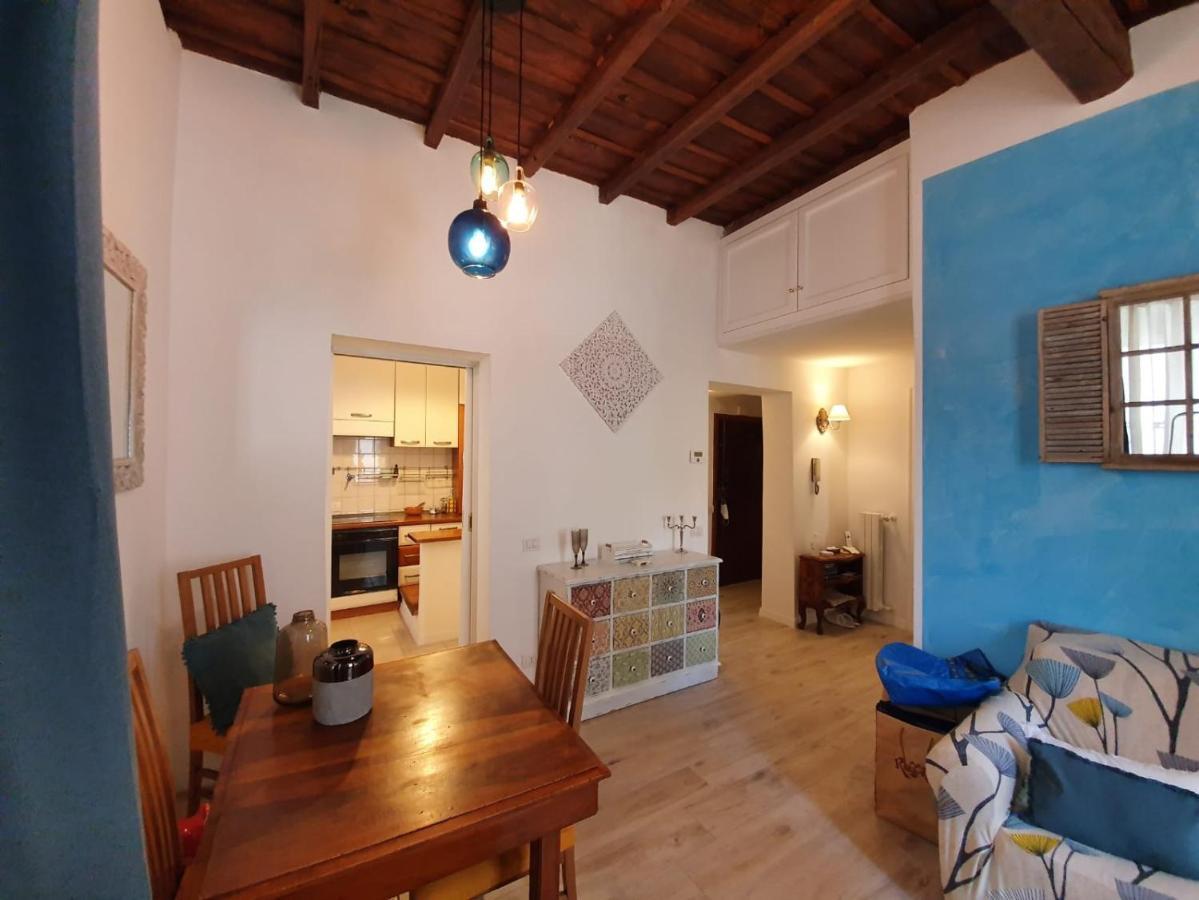Alice's Corner At Borgo Appartement
