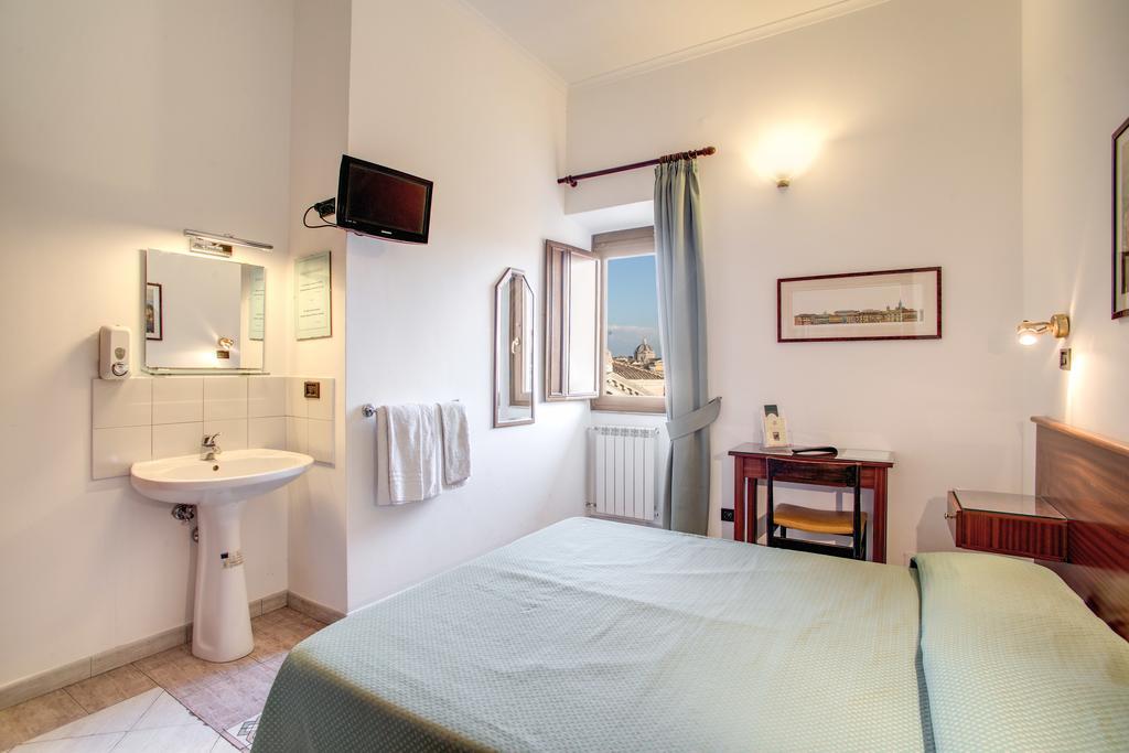 Primavera Hotel
