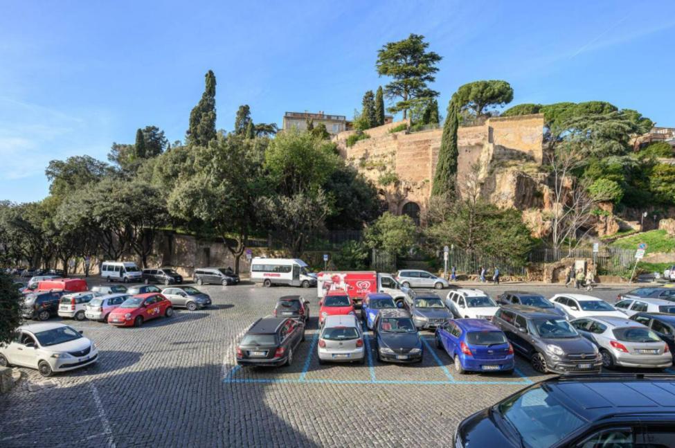 Forum - The Heart Of Rome