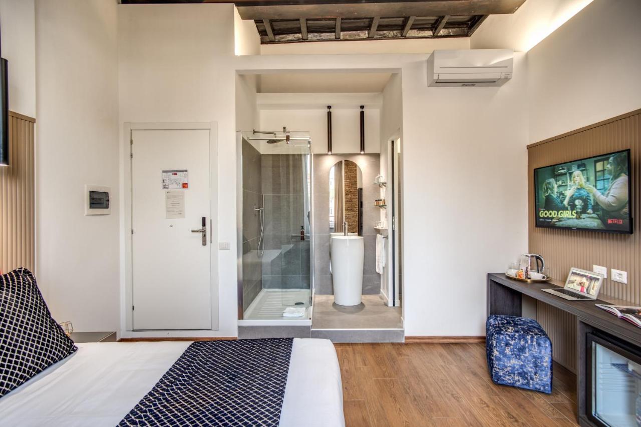 Little Queen Rooms Bed & Breakfast Roma