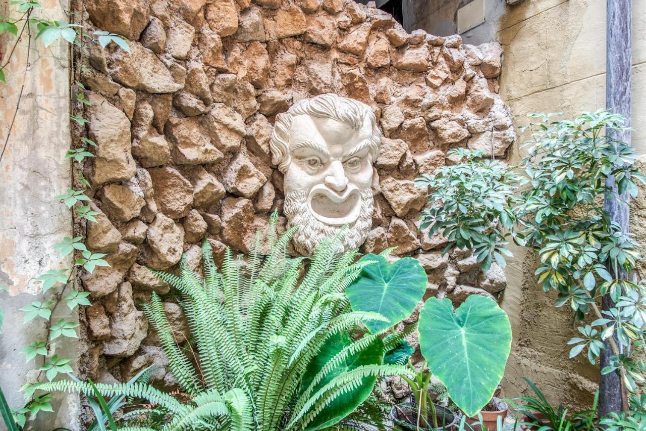 Casa Vantaggio * Rome