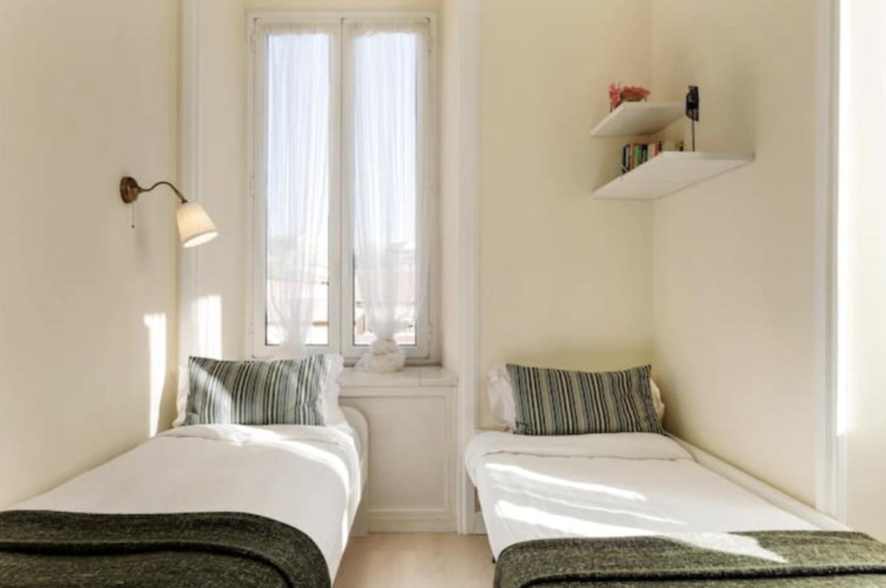 Sunny Flat In Elegant Building Close To Colosseum *
