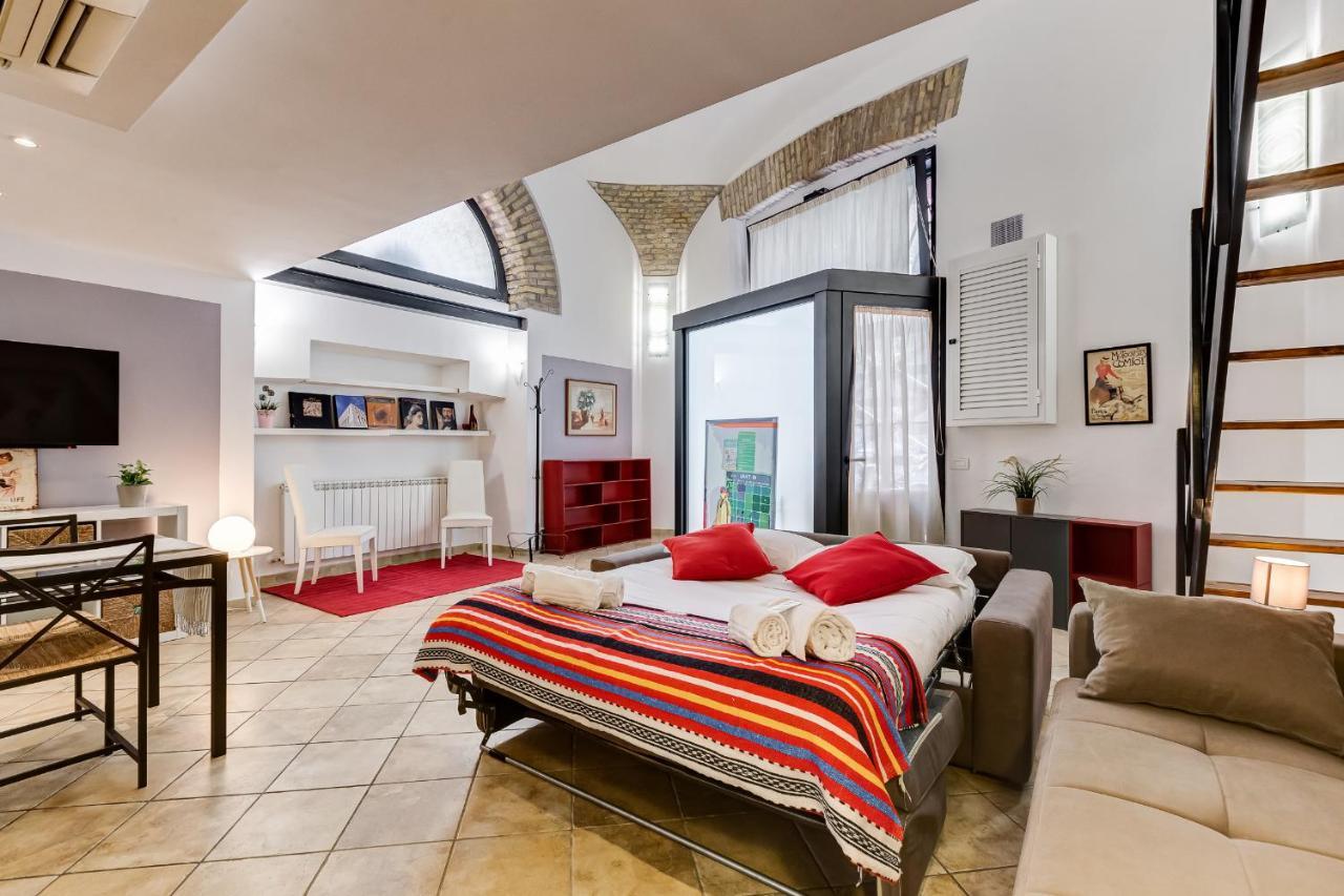 Spacious Loft In The Heart Of