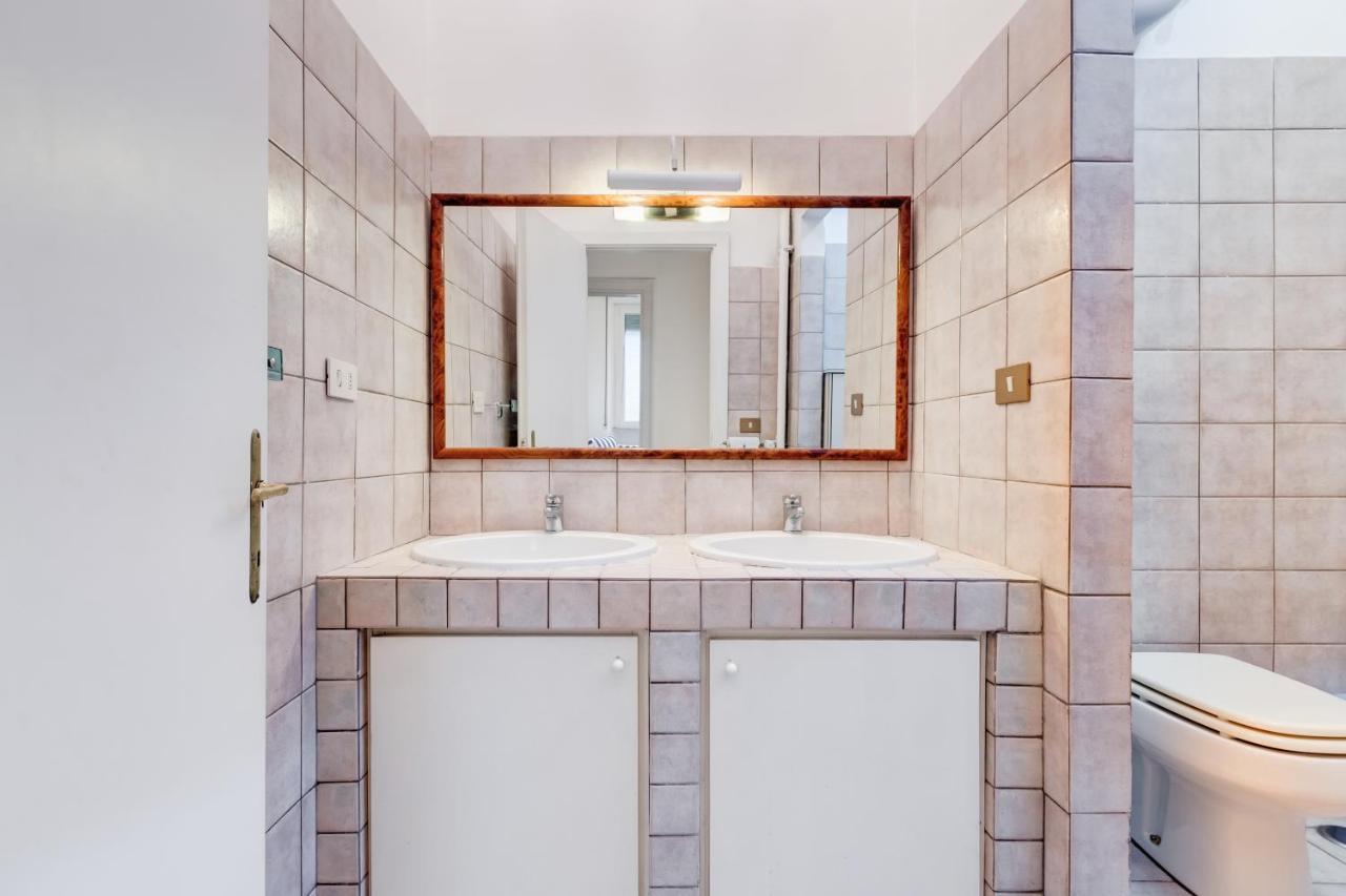 Apartment Con 3 Da Letto E 2 Bagni Vicino Al Vaticano *