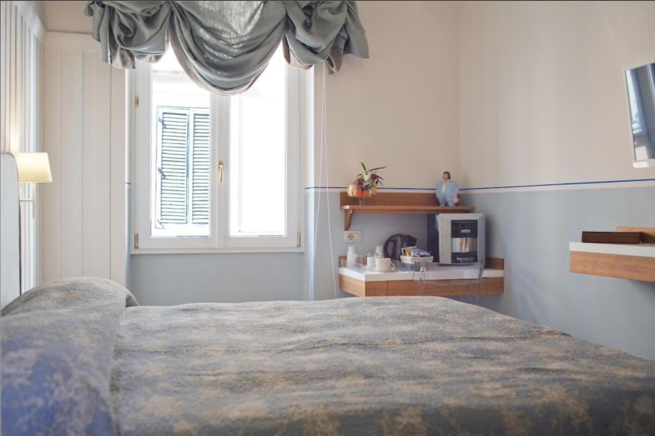 Piazza Di Spagna Prestige Petit Maison d'hôtes