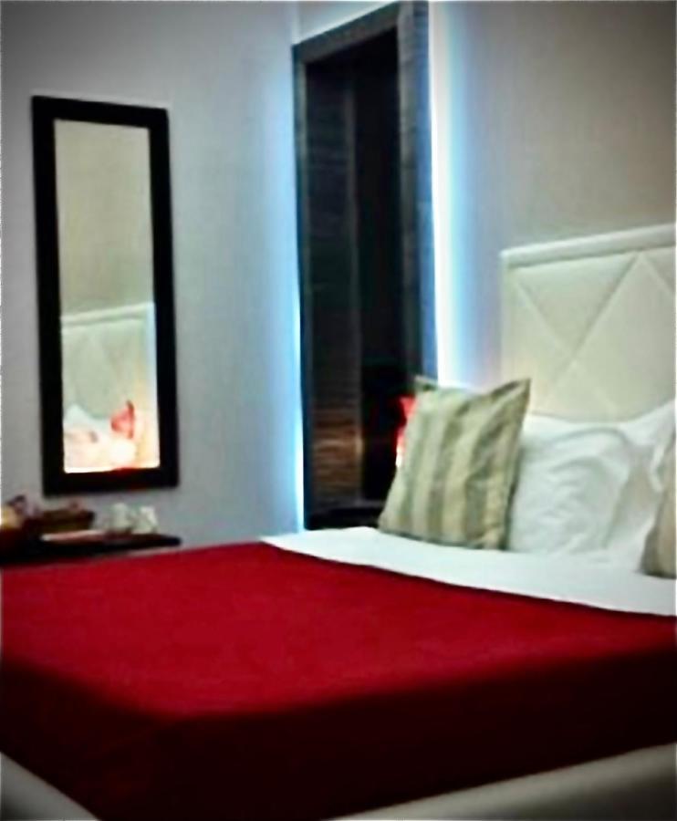 Casa de hóspedes Luxury Sistina Suites *