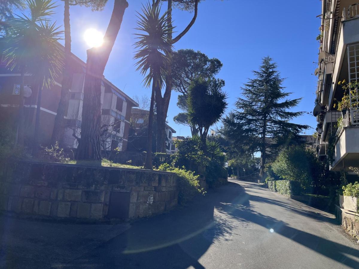 Monolocale A Mostacciano Rome