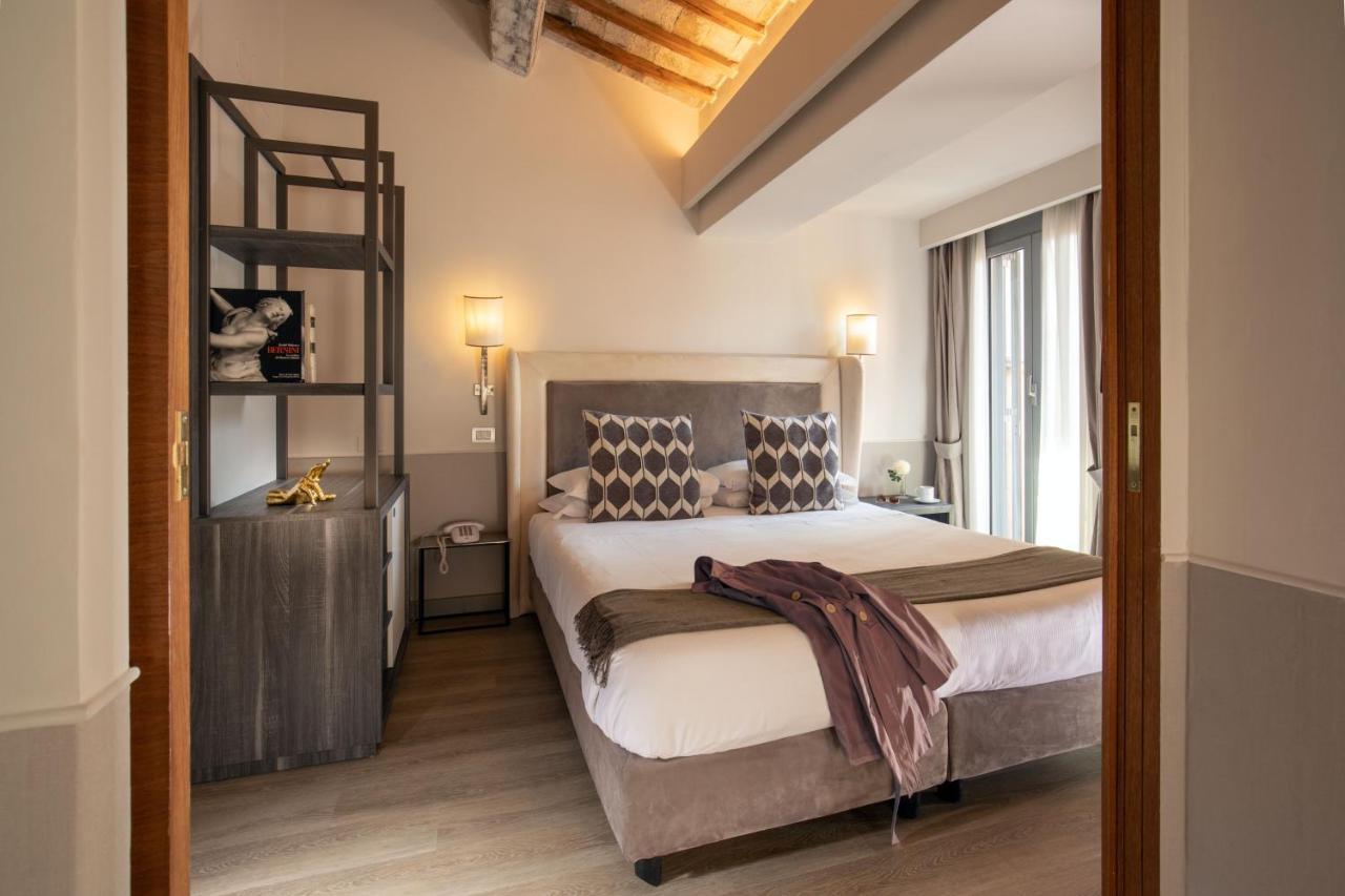 Hotel Condotti Palace 4*