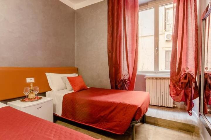 4-bdr Among Colosseum&termini 10-12 People Appartement Rome